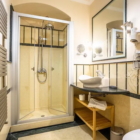 Luxury Opera Affittacamere